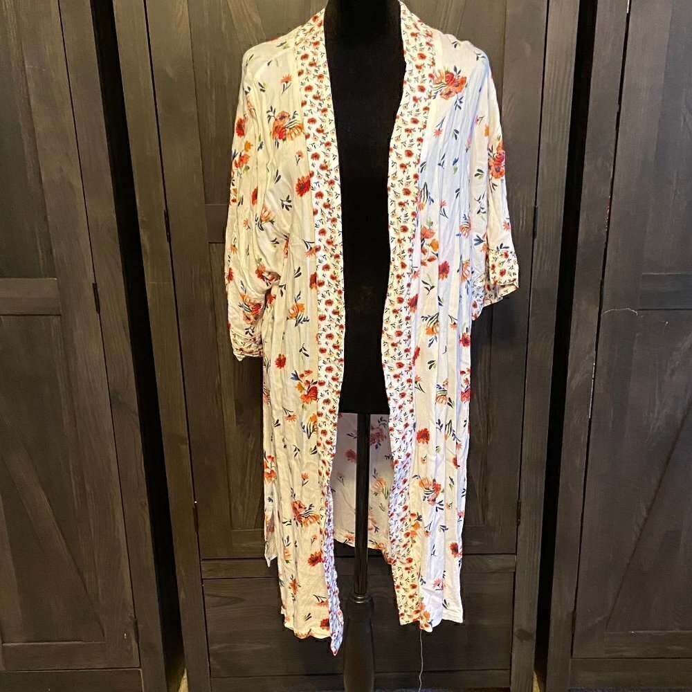 Time and Tru Floral long Kimono One Size Fits All